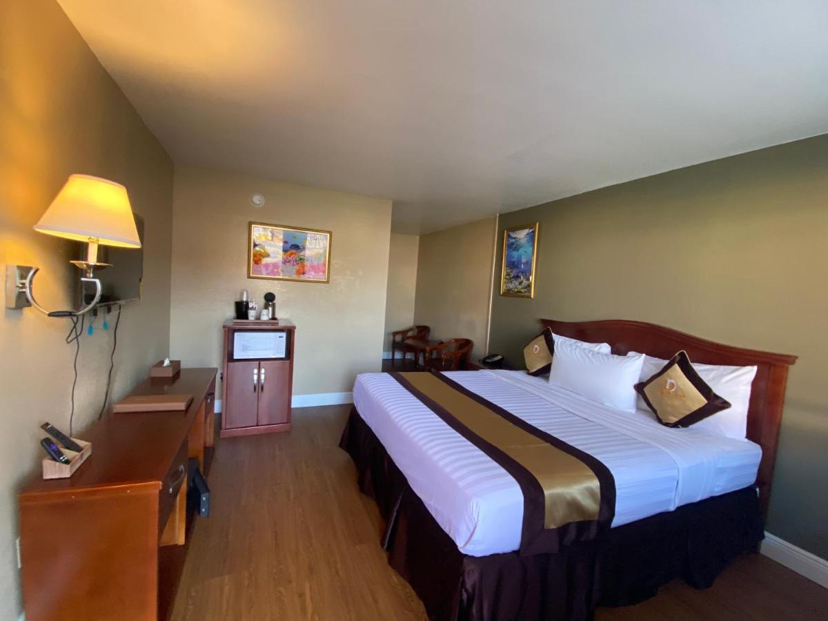 Sandals Inn Daytona Beach Exterior foto